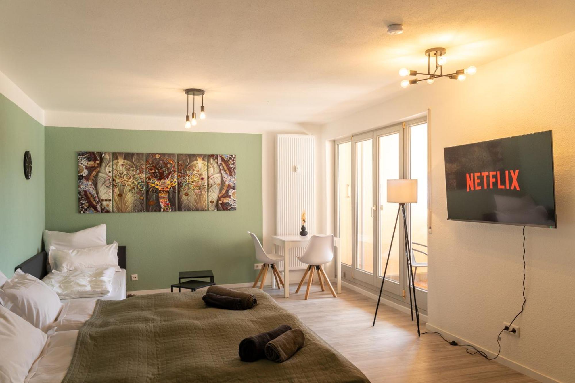 Home Shanti - Studio, Suedvorstadt, Balkon, Tv ไลป์ซิก ภายนอก รูปภาพ
