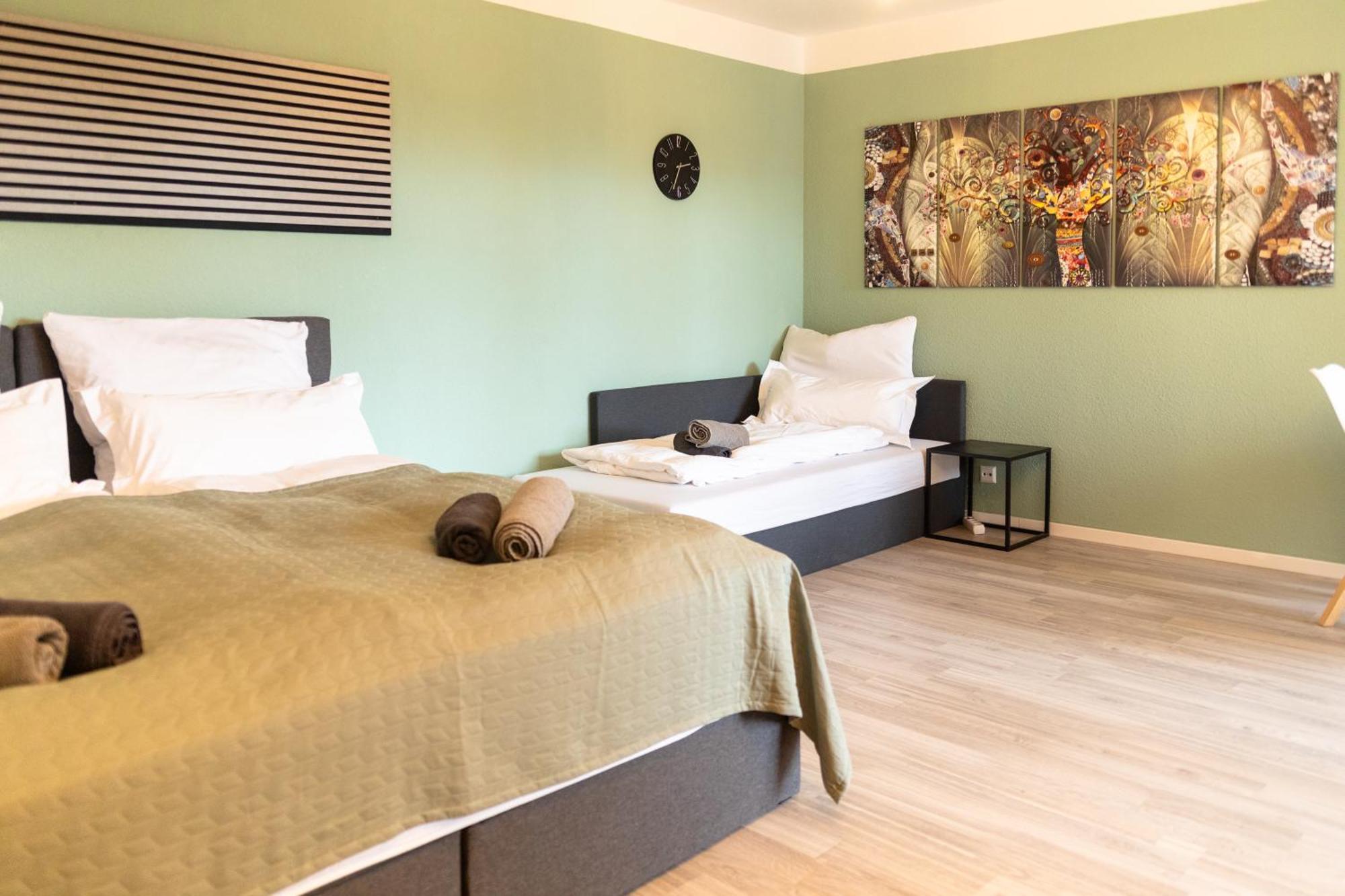 Home Shanti - Studio, Suedvorstadt, Balkon, Tv ไลป์ซิก ภายนอก รูปภาพ